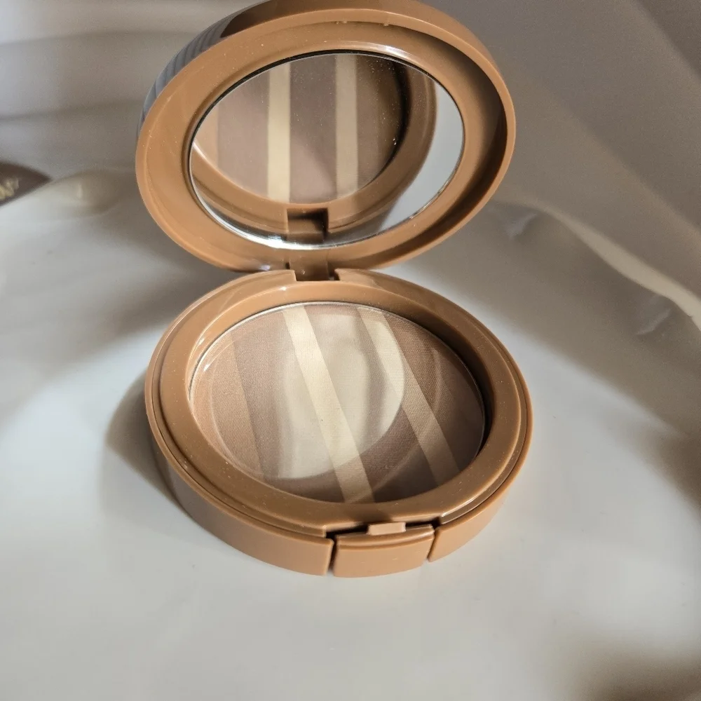 Belle Beauty Bronzabelle Bronzer Highlighter In Ray Of Sunshine